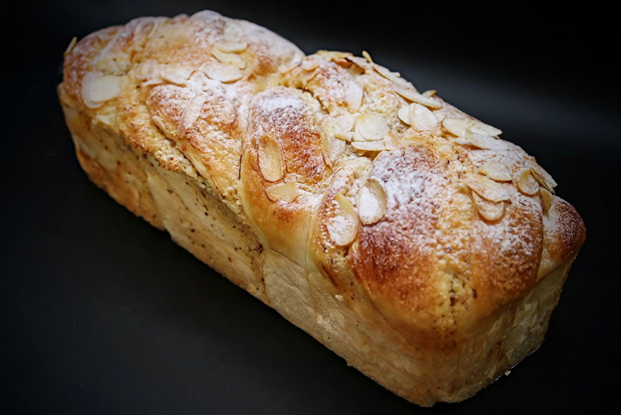 Babka à la crème d’amande